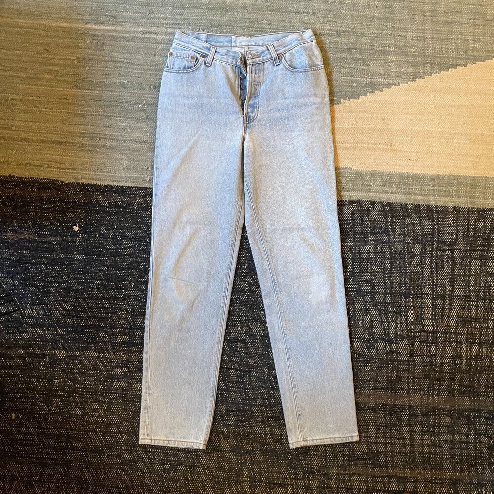 Vintage Levi's Light Wash Women's Straight Leg Jeans